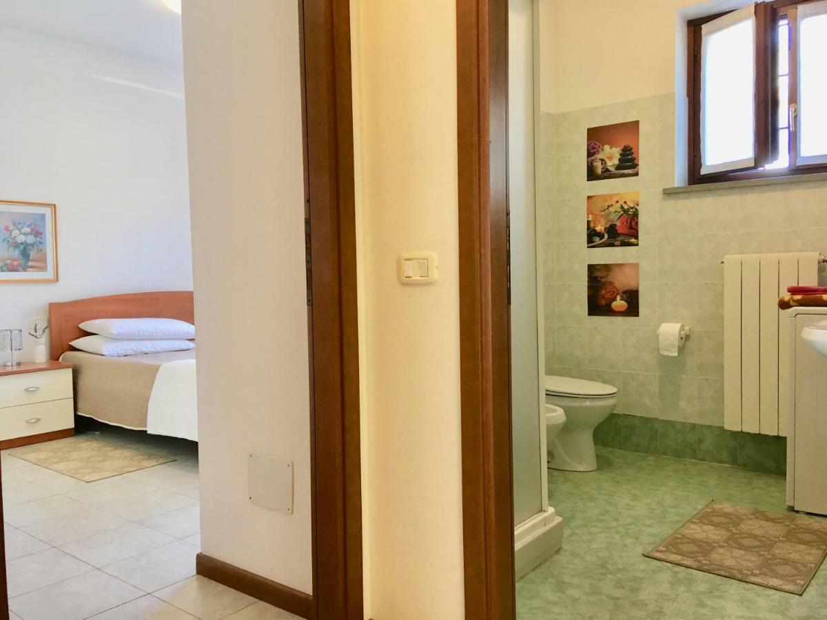 Irina'S House With View On Like And Swimming Pool Apartamento Riva di Solto Exterior foto